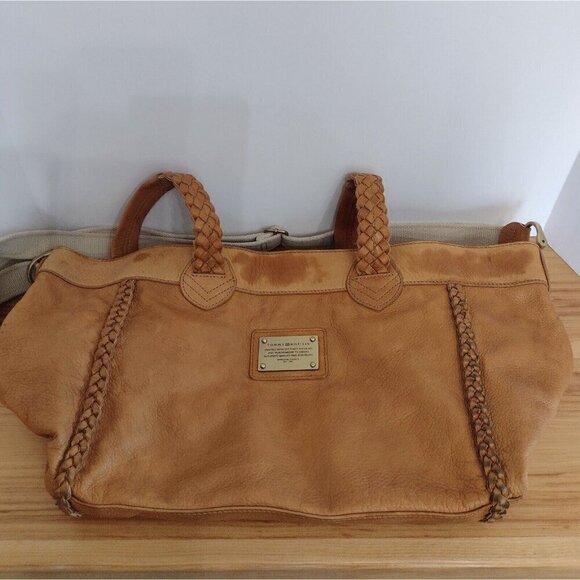 Tommy Hilfiger Cognac Soft Pebble Leather Adjustable Crossbody Tote Bag - Picture 5 of 13